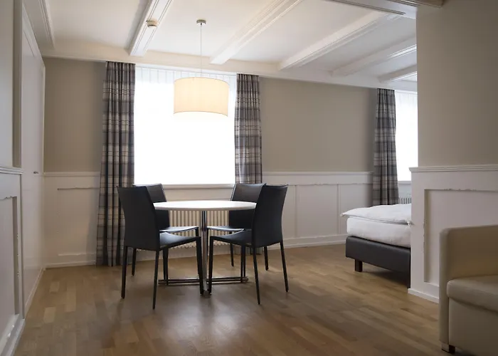 雪绒花酒店 酒店